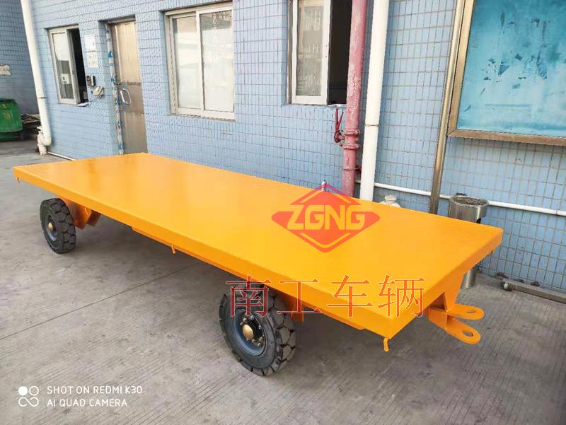 4噸轉(zhuǎn)運(yùn)全掛平板拖車(chē)