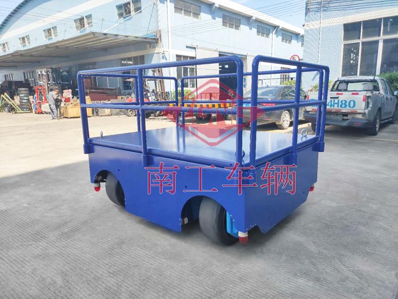 10噸電動(dòng)平板車 帶萬向輪移動(dòng)工具拖車