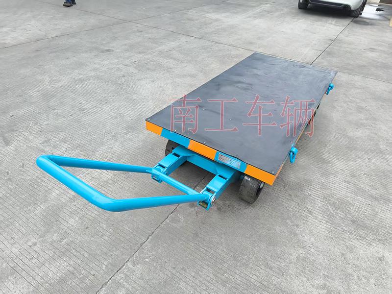 3噸小型平板拖車 帶橡膠墊工具車