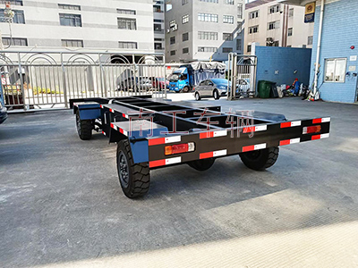 1672803085630956.jpg 12噸自走式平板拖車底盤(電動(dòng)平板車)5I.jpg