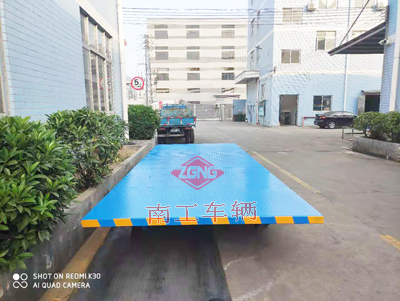 無動(dòng)力牽引工具拖掛車5噸平板拖車3I.jpg