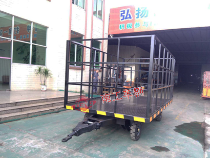 3噸高護(hù)欄無動力全掛平板拖車黑色I(xiàn).jpg
