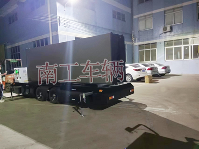 15平方大型戶外LED廣告拖車(chē)3I.jpg