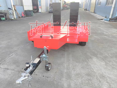 1.5噸滅火機(jī)器人用ATV拖車(chē)4I.jpg