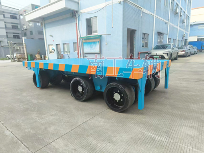 40噸重型平板拖車(chē) 無(wú)動(dòng)力牽引全掛工具拖車(chē)4I.jpg