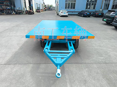 9噸平板拖車無(wú)動(dòng)力牽引工具拖車I.jpg